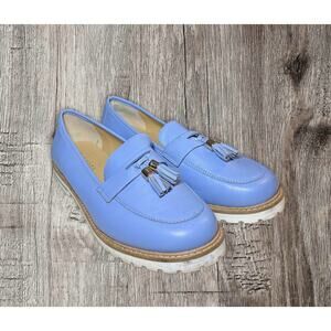 Talbots women’s blue loafers with adorable tassel detail size 8.5